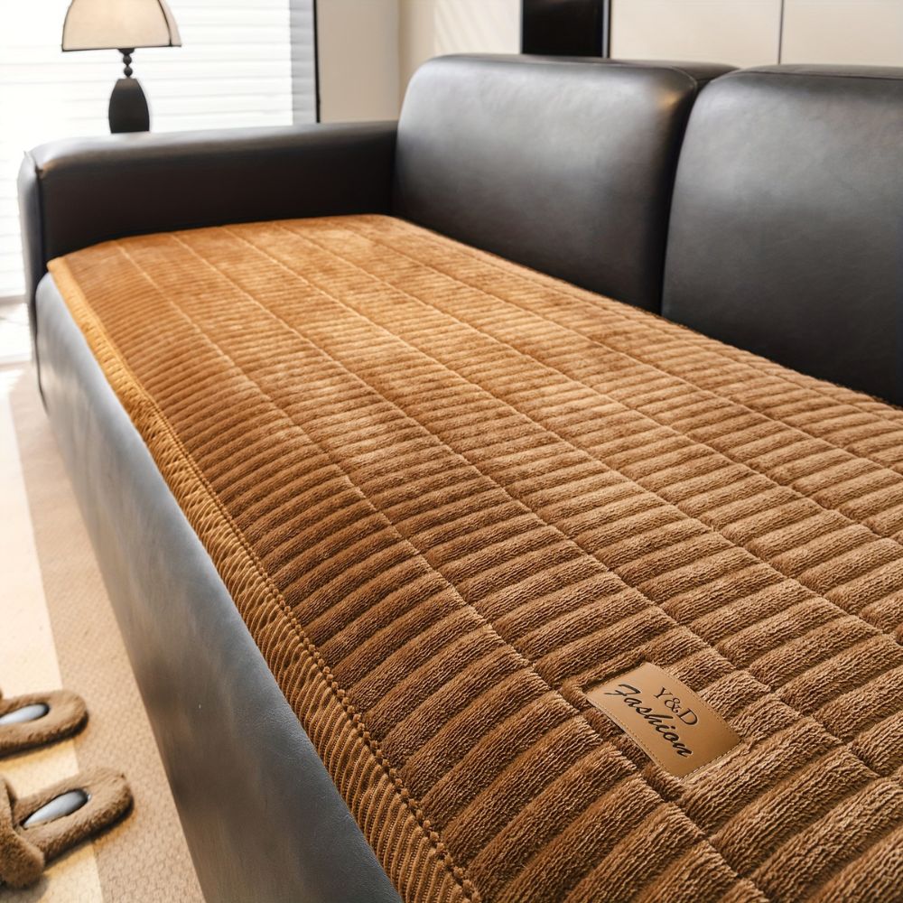 Cosy Quilted Couch Cover Protector