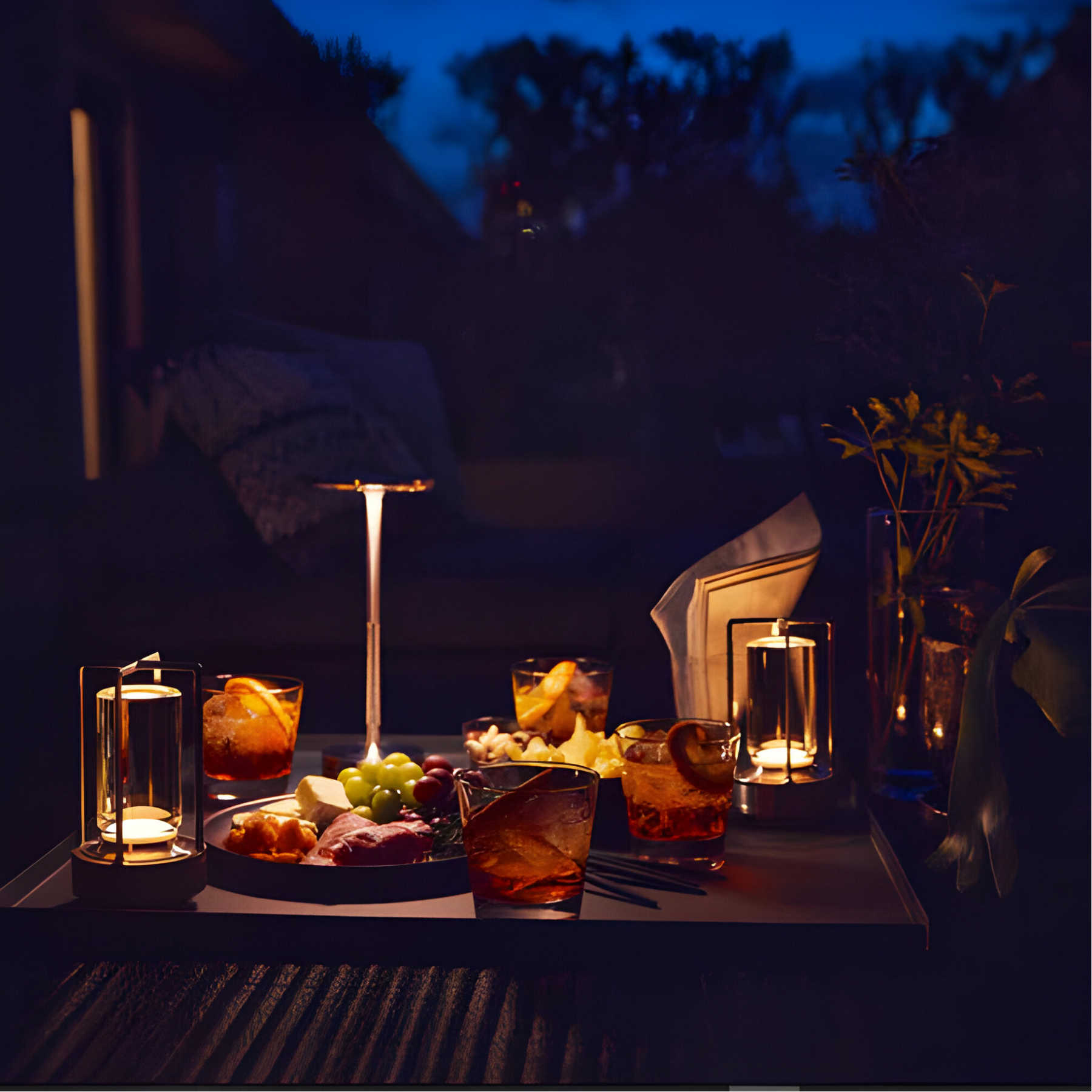 Rechargeable LED Table Lamp with Disc Light Head and Metal Base