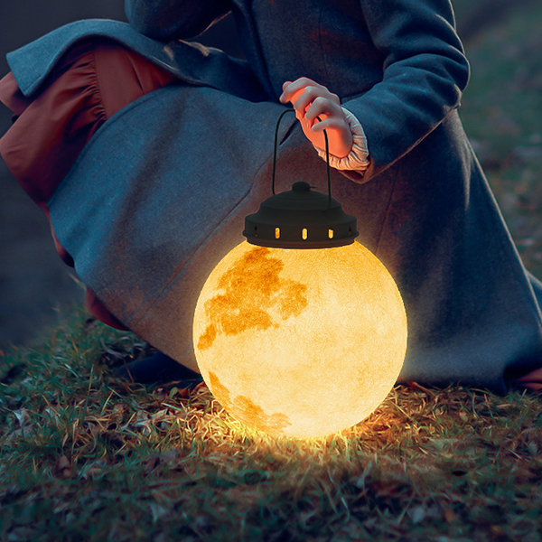 Solar Hanging Garden Light With Round Moon Shape In Gold