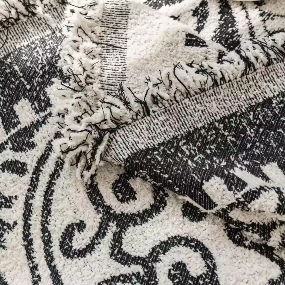 Ornamental Jacquard Couch Cover