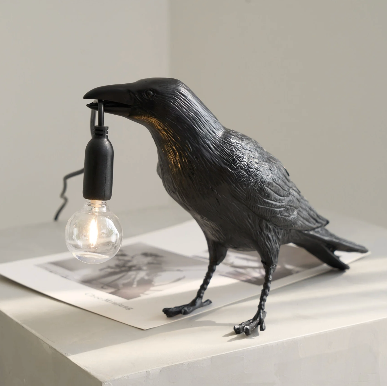 Raven Table Lamp Modern Bird Light Decorative Desk Lamp