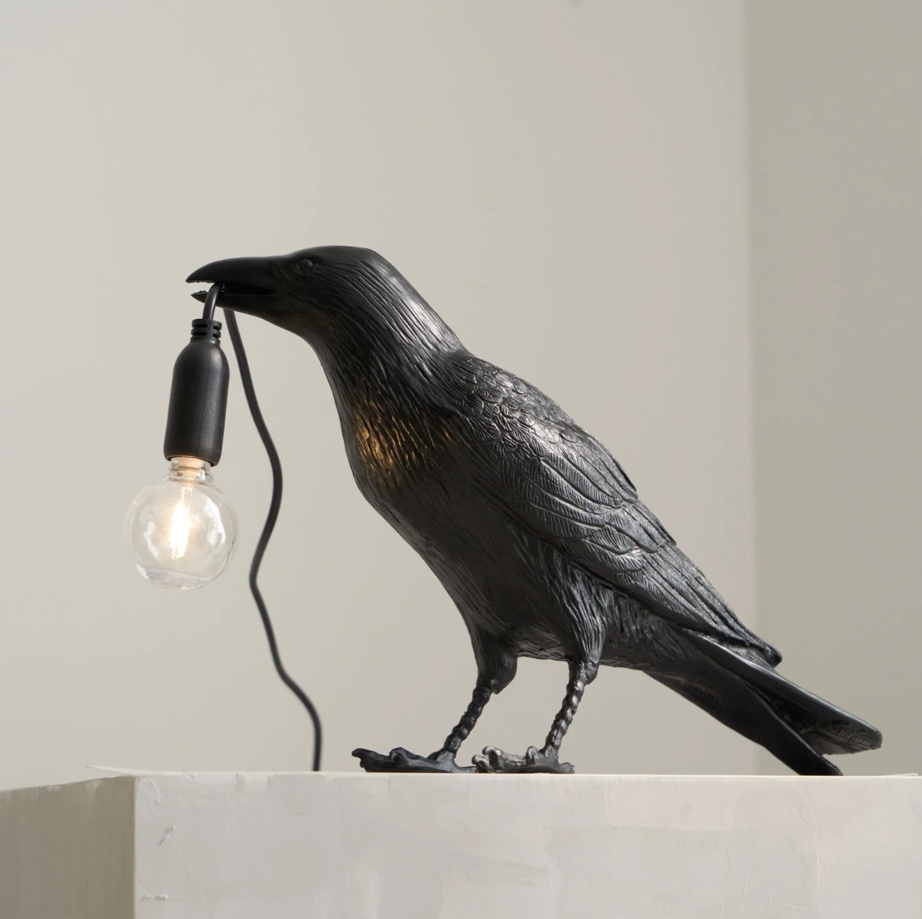Raven Table Lamp Modern Bird Light Decorative Desk Lamp