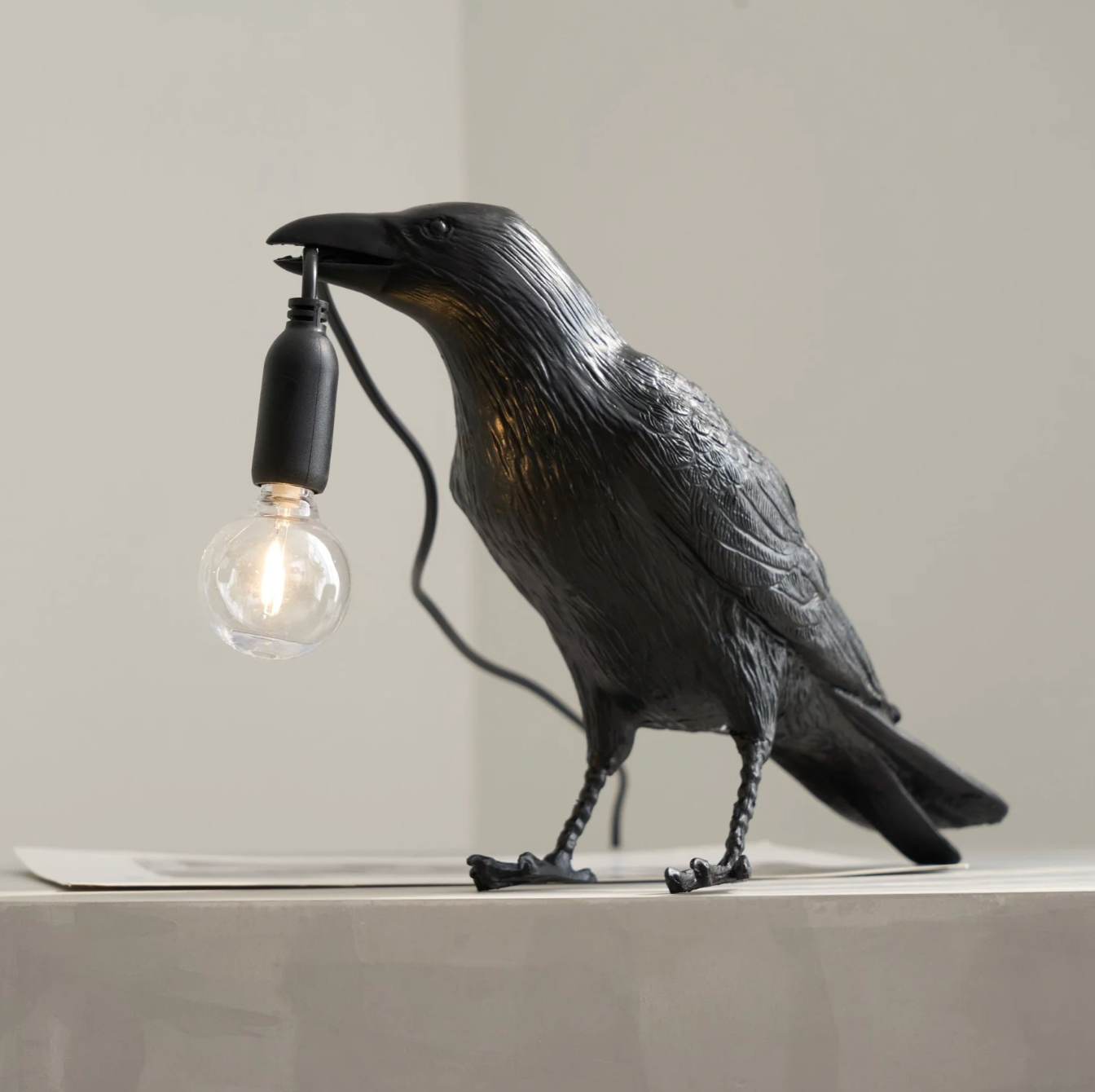 Raven Table Lamp Modern Bird Light Decorative Desk Lamp