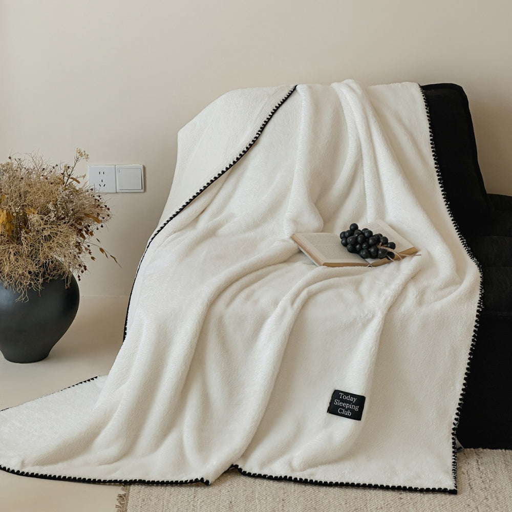 Veluvia Bouclé Plush Winter Blanket