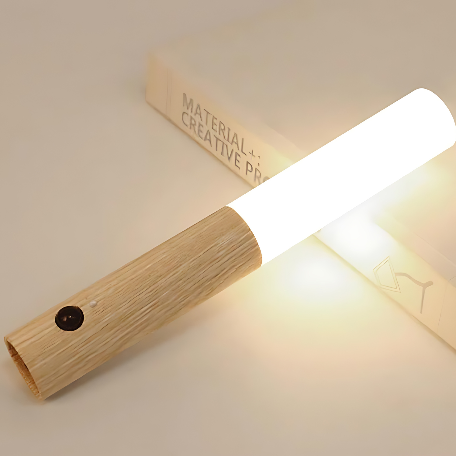 GlowLuxe | Decorative Wall Light – Rechargeable Design for Modern Homes