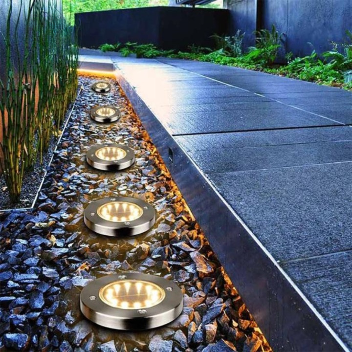 GlowPath | Garden Lights – Eco-Friendly Lighting for Warm Ambiance