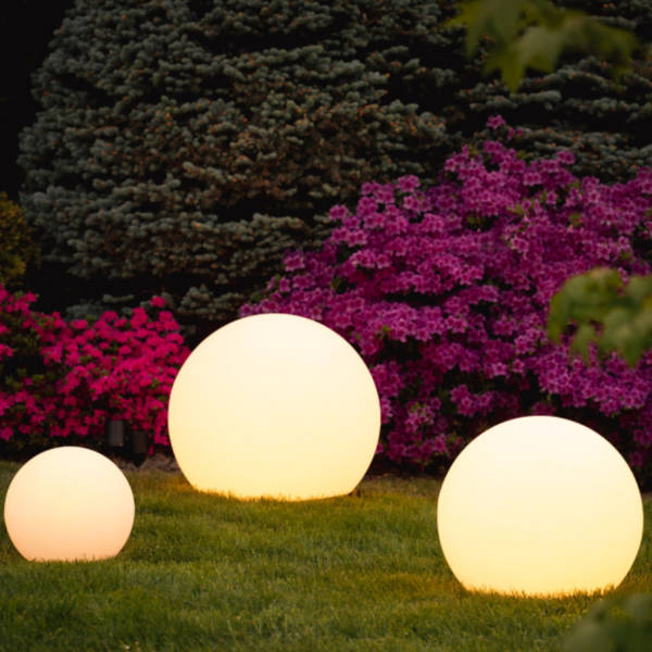 LuminAura | Spherical LED Garden Light – 16-Colour Ambient Glow