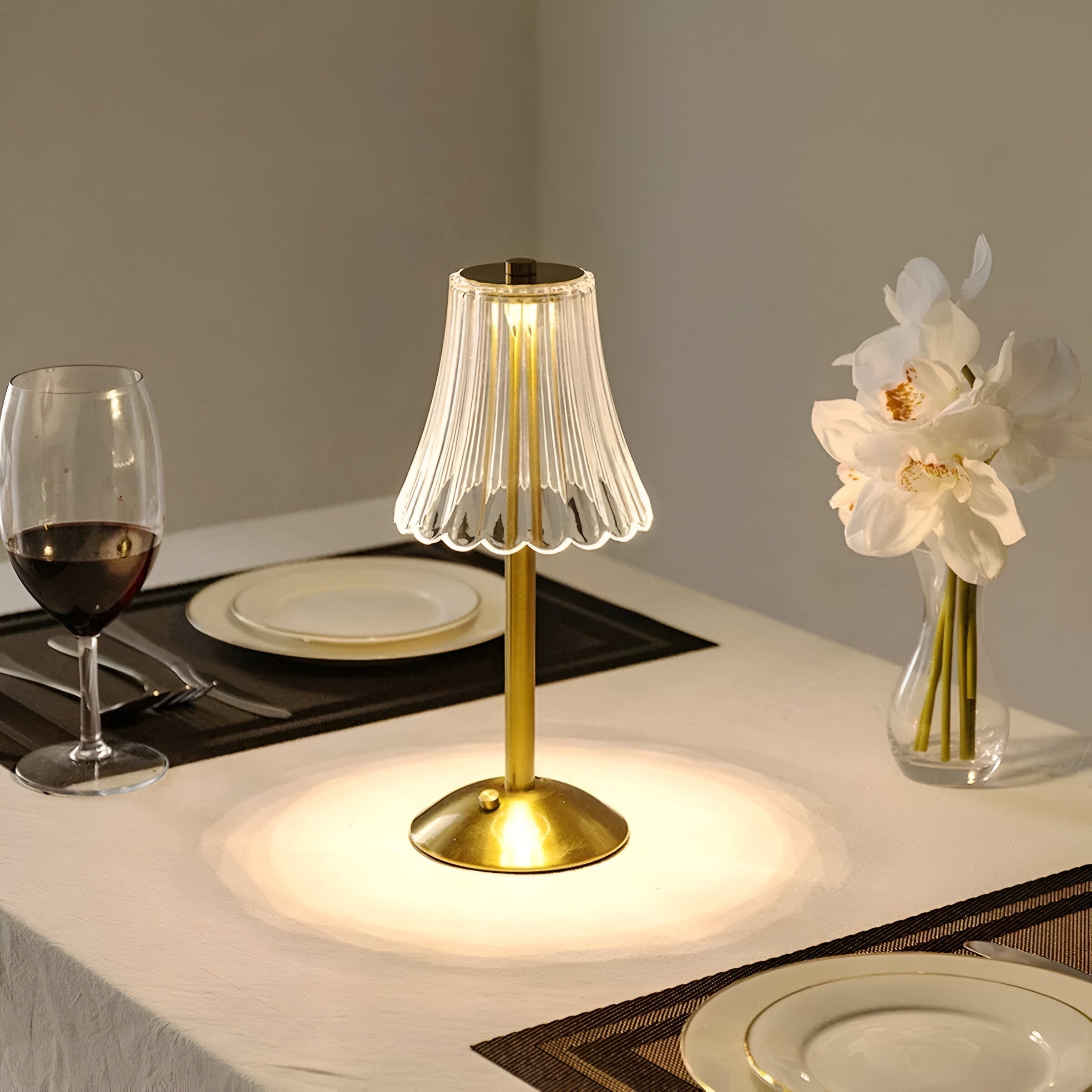 VintageAura | Table Lamp – Elegant Dimmable Lighting